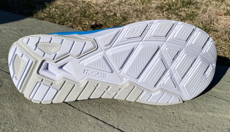 hoka arahi 4 vs brooks adrenaline