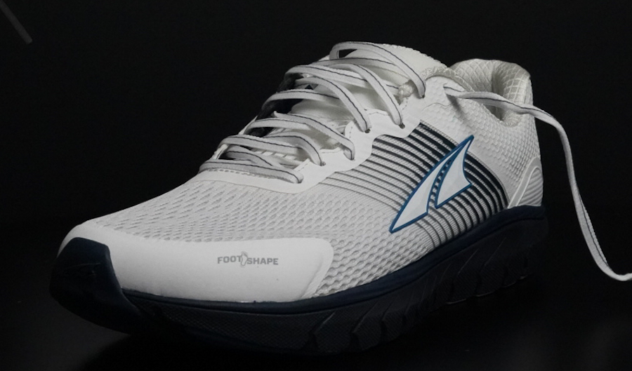 altra wide running shoes