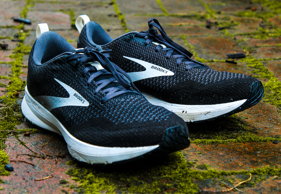 brooks running revel 4
