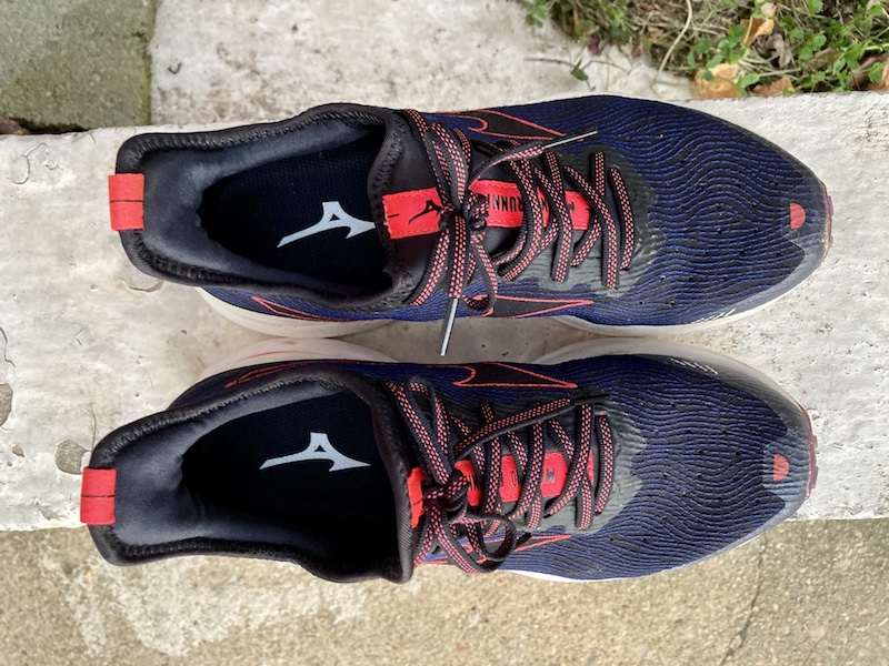 mizuno rider neo