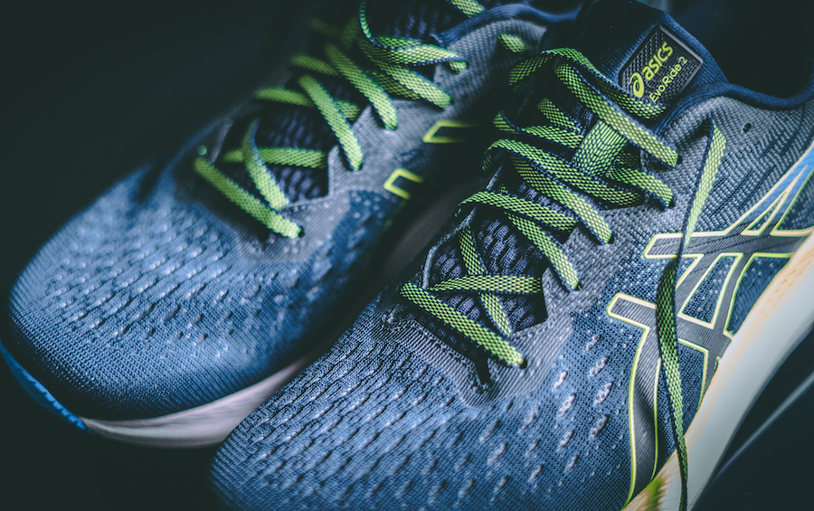 asics black shoe laces
