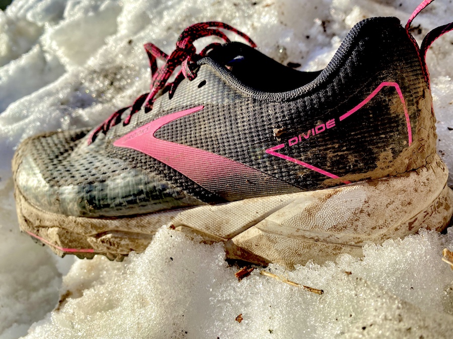 brooks divide womens