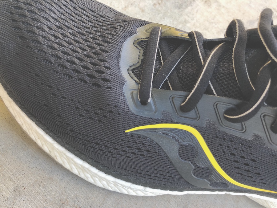 saucony hurricane 2018