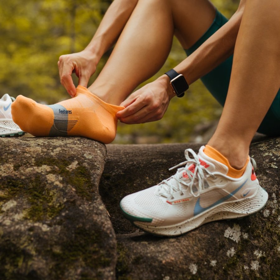 feetures socks holiday 2021 gift guide
