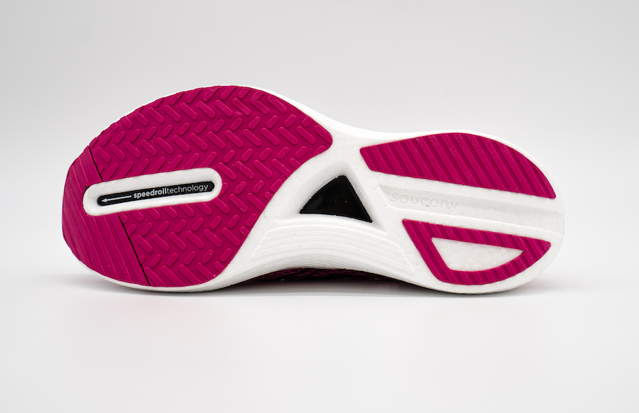 saucony endorphin pro 3 outsole view