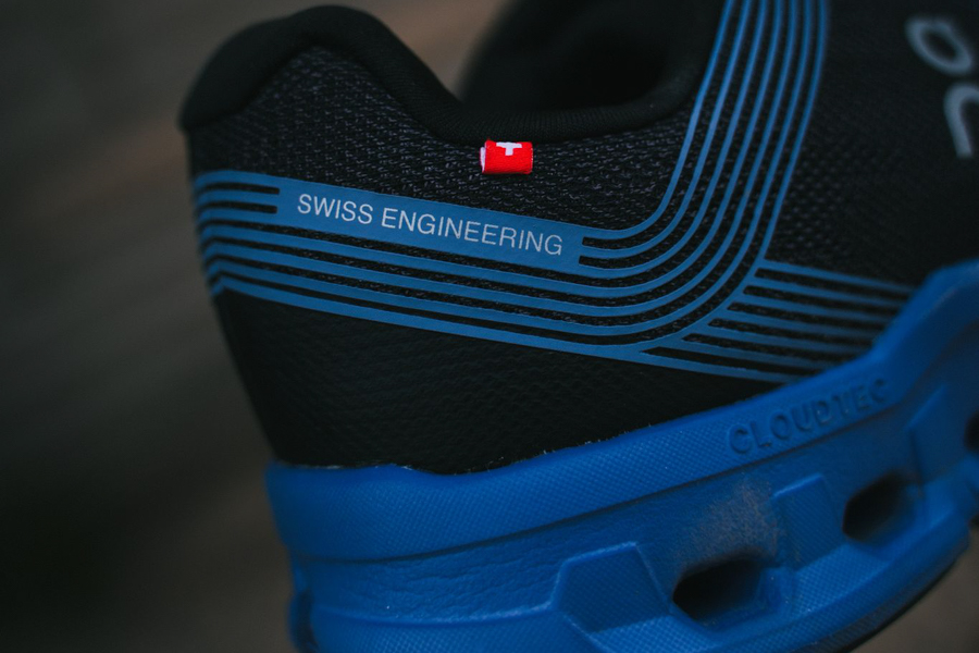 on cloudgo heel